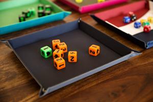  Tacka na kości (dice tray) - #06 Granatowo-szara 